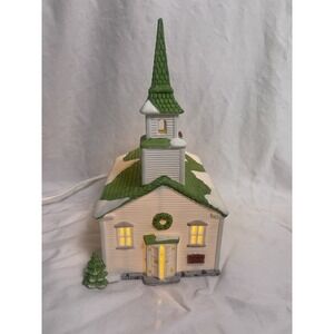 Department 56  New England Village Church Steeple Green White w/ Light Works